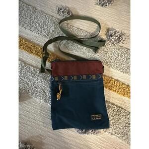 L.L Bean Mountain Classic Crossbody Bag, Multi